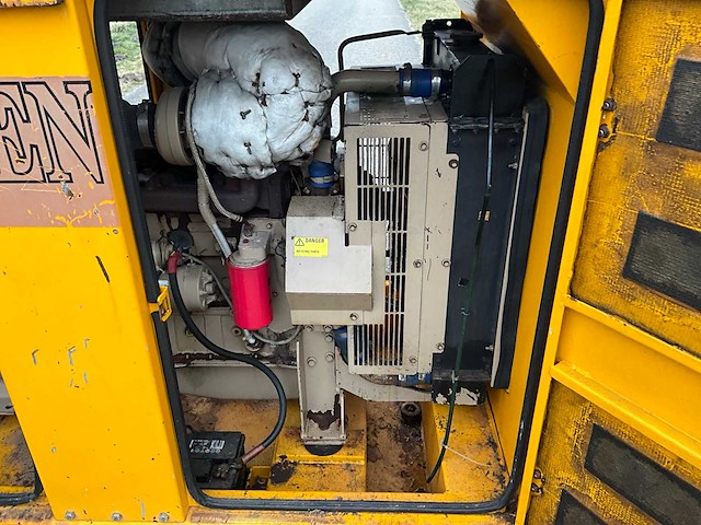 Genpower stroomgenerator 72 kva - afbeelding 16 van  18