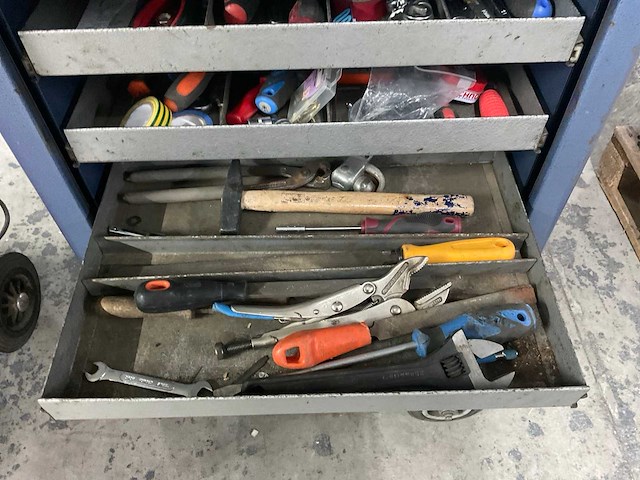 Geodore gereedschapswagen met inhoud - afbeelding 10 van  10