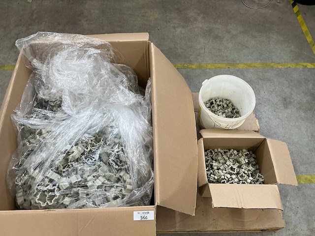 Georg fischer partij pp buisafstandshouders - afbeelding 2 van  3