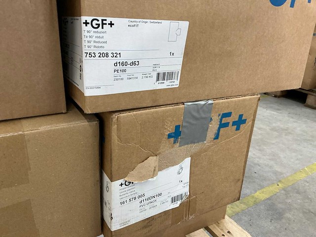 Georg fischer partij vlinderkleppen, moffen, kogelkranen, t-stukken etc (45x) - afbeelding 3 van  18