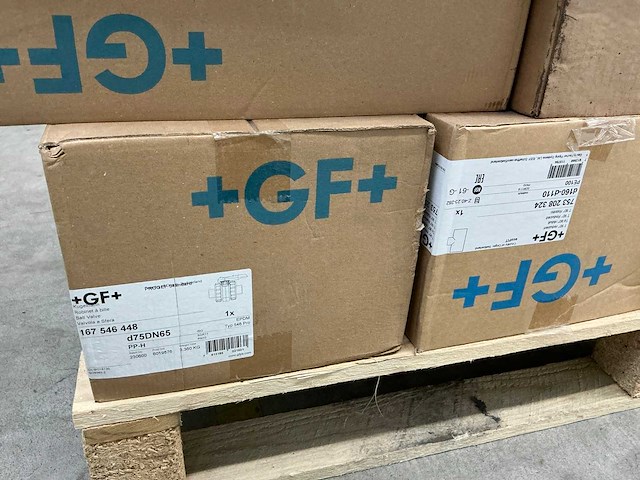 Georg fischer partij vlinderkleppen, moffen, kogelkranen, t-stukken etc (45x) - afbeelding 9 van  18