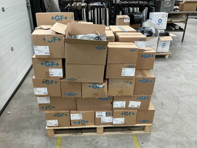 Georg fischer partij vlinderkleppen, moffen, kogelkranen, t-stukken etc (45x) - afbeelding 12 van  18