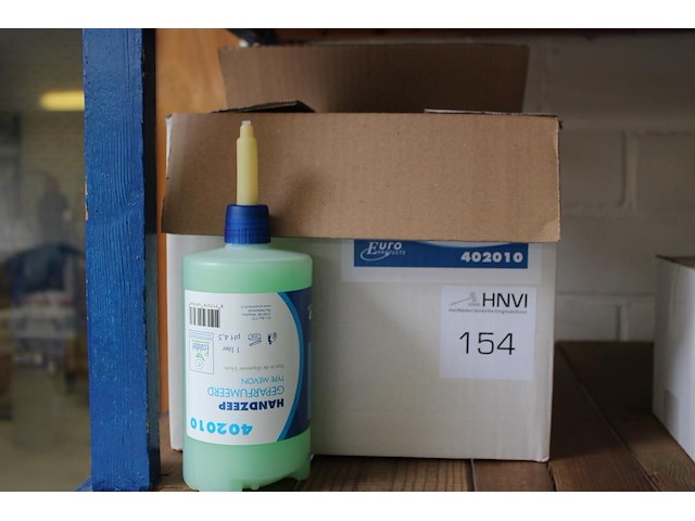 Geparfumeerde handzeep euro products. 6x 1 liter. - afbeelding 1 van  2