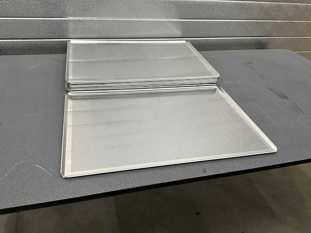 Geperforeerde bakkerij ovenplaten (10x) - afbeelding 1 van  5