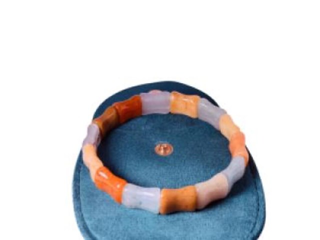 Gepolijste jade armband - in maat verstelbaar - afbeelding 1 van  3