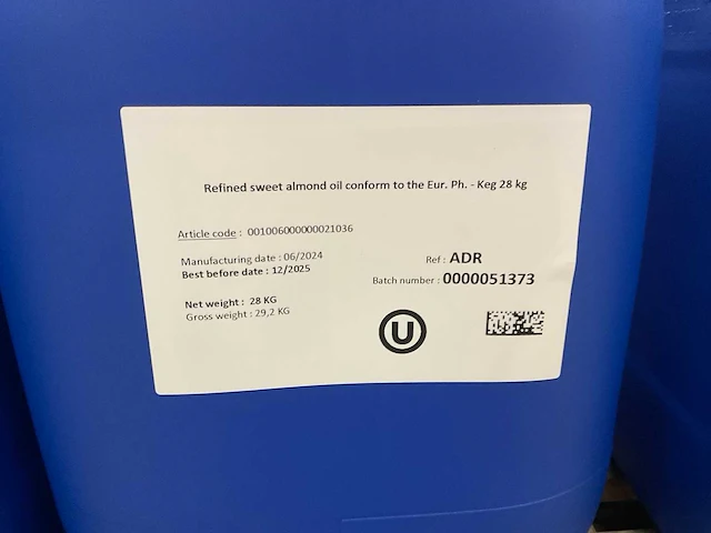 Geraffineerde zoete amandel olie 28kg - afbeelding 1 van  3