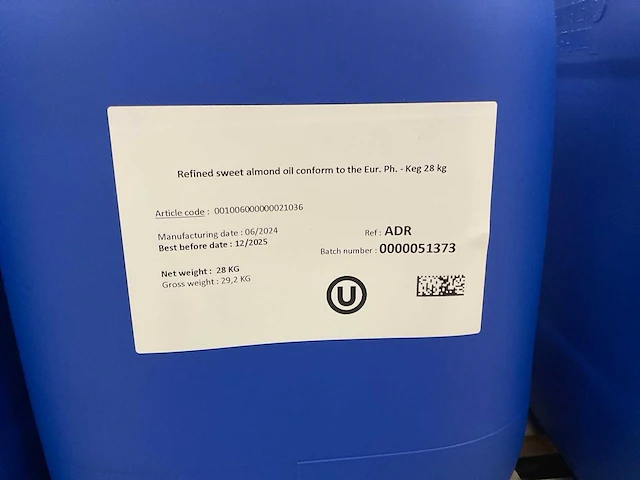 Geraffineerde zoete amandel olie 28kg - afbeelding 1 van  3
