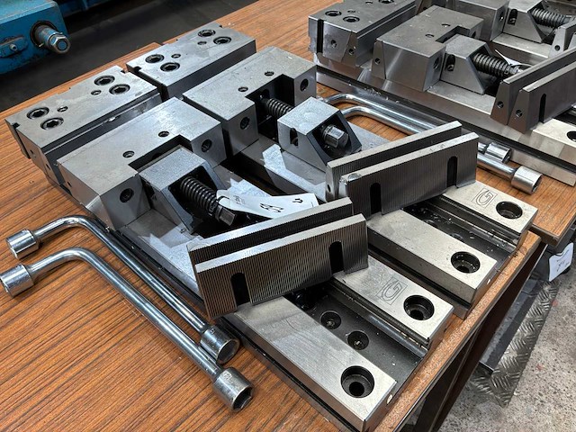 Gerardi 1a-4x300 machineklem (2x) - afbeelding 1 van  2