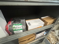 Gereedschap kast met installatiemateriaal - afbeelding 5 van  18