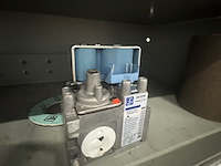 Gereedschap kast met installatiemateriaal - afbeelding 12 van  18