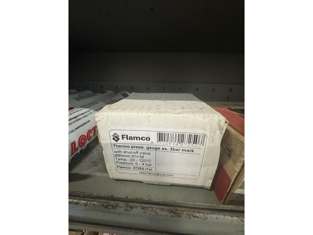 Gereedschap kast met installatiemateriaal - afbeelding 14 van  18