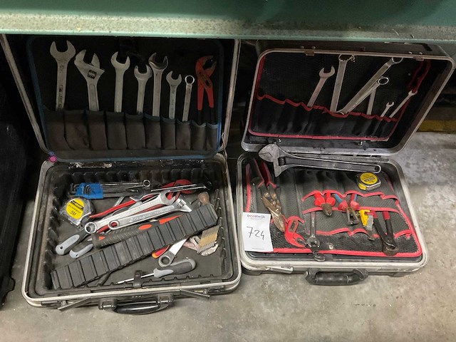 Gereedschap koffer met inhoud (2x) - afbeelding 1 van  1