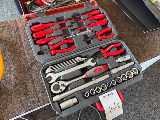 Gereedschap set - afbeelding 1 van  2
