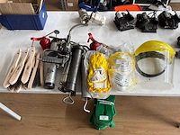 Gereedschap - afbeelding 1 van  6