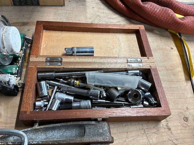 Gereedschap - afbeelding 4 van  7