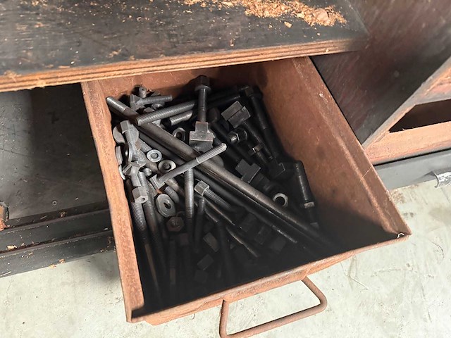 Gereedschapkast met opspangereedschap - afbeelding 5 van  7