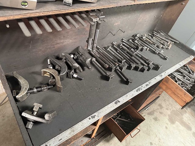 Gereedschapkast met opspangereedschap - afbeelding 3 van  7