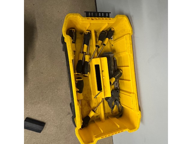 Gereedschapkist, stanley, met divers handgereedschap - afbeelding 3 van  4