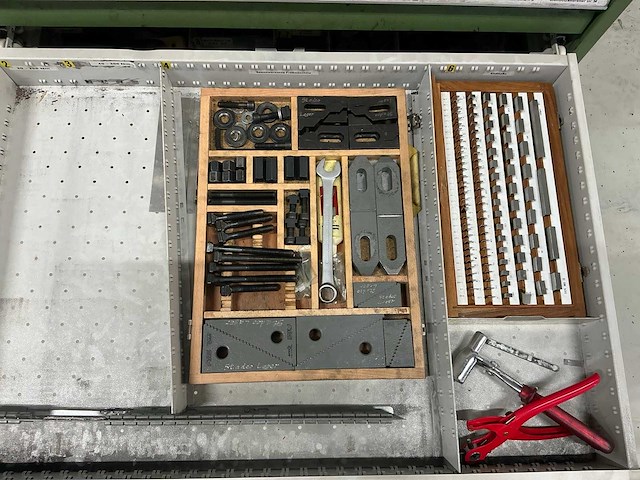 Gereedschapladen kast met inhoud - afbeelding 8 van  10