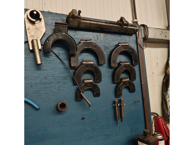Gereedschapord met gereedschap - afbeelding 3 van  4