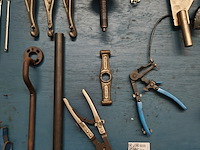 Gereedschapord met gereedschap - afbeelding 4 van  4