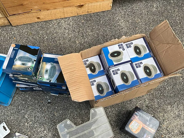 Gereedschappen, verlichting en toebehoren - afbeelding 6 van  8