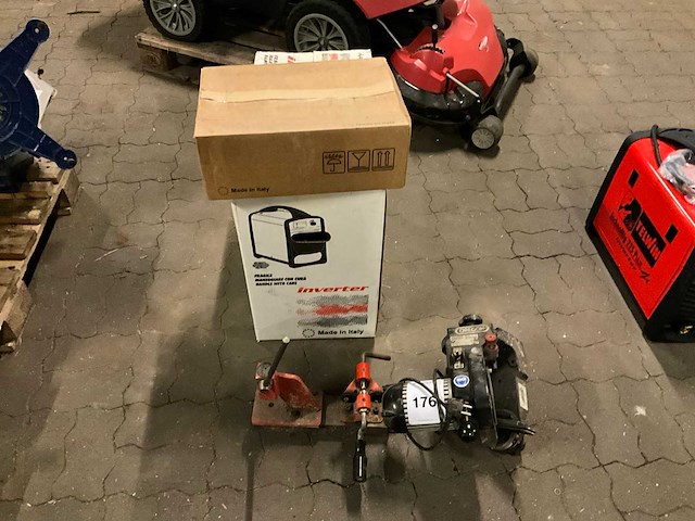 Gereedschappen - afbeelding 2 van  3