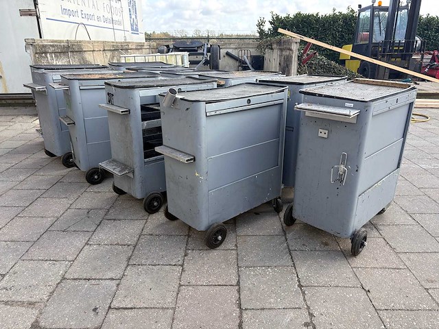 Gereedschapskar (11x) - afbeelding 1 van  8