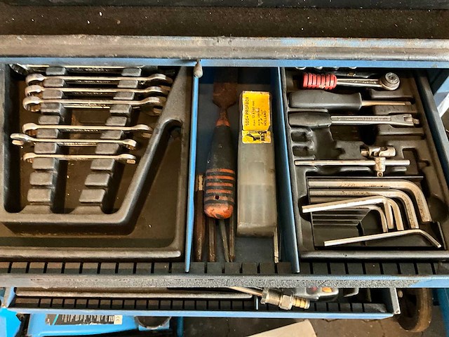 Gereedschapskar & krik - afbeelding 3 van  8