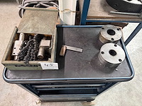Gereedschapskar met diverse onderdelen, gereedschappen en accessoires - afbeelding 2 van  3