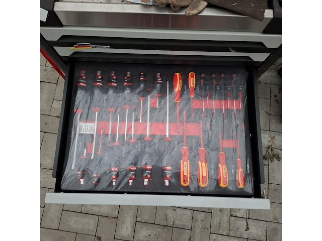 Gereedschapskar met inhoud, airforce jet - afbeelding 3 van  27