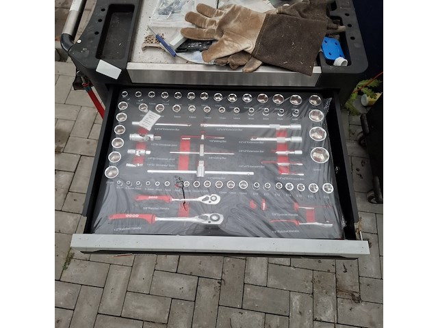 Gereedschapskar met inhoud, airforce jet - afbeelding 23 van  27