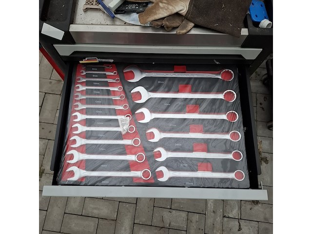 Gereedschapskar met inhoud, airforce jet - afbeelding 26 van  27