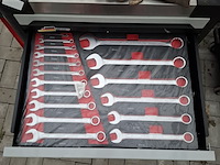 Gereedschapskar met inhoud, airforce jet - afbeelding 26 van  27