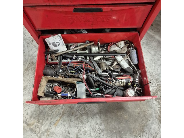 Gereedschapskar met inhoud en zuignappen, o.a tengtools - afbeelding 5 van  16