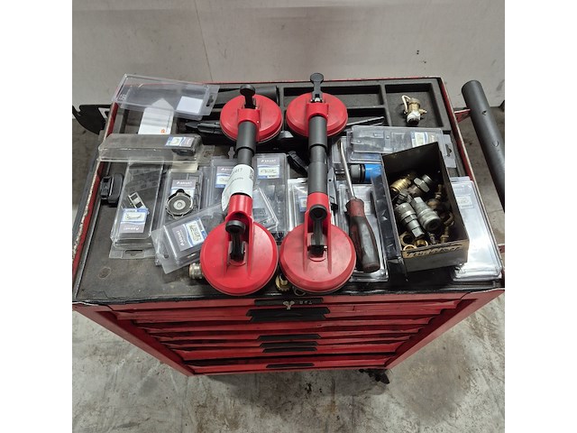 Gereedschapskar met inhoud en zuignappen, o.a tengtools - afbeelding 11 van  16