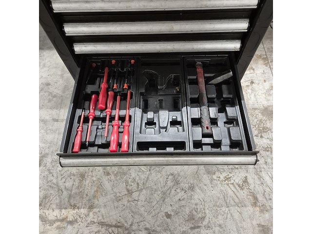 Gereedschapskar met inhoud, kastor - afbeelding 4 van  14