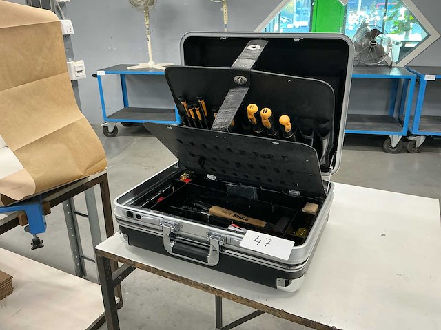 Gereedschapskar - afbeelding 1 van  4