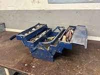 Gereedschapskist inclusief inhoud. - afbeelding 1 van  5