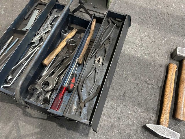 Gereedschapskist inclusief inhoud. - afbeelding 4 van  5