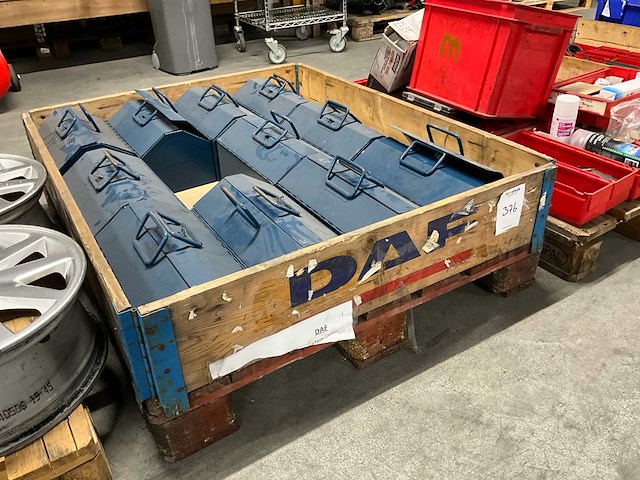 Gereedschapskist leeg (12x) - afbeelding 1 van  3