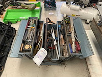 Gereedschapskist met inhoud - afbeelding 1 van  2