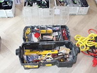 Gereedschapskist stanley met diverse handgereedschappen - afbeelding 1 van  4