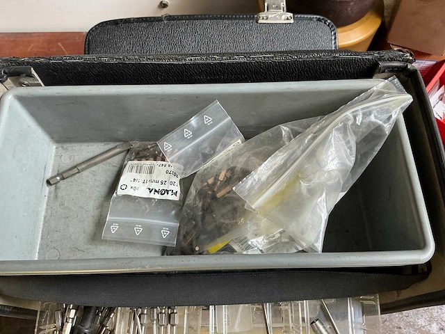 Gereedschapskoffer (3x) - afbeelding 2 van  7