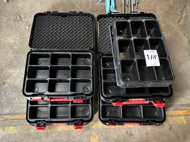 Gereedschapskoffer (4x) - afbeelding 1 van  2