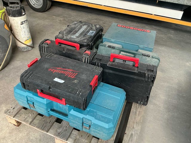 Gereedschapskoffer (9x) - afbeelding 1 van  4