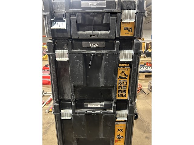 Gereedschapskoffer dewalt - afbeelding 4 van  5