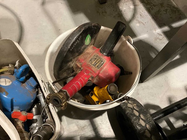 Gereedschapskoffer en divers (5x) - afbeelding 8 van  9