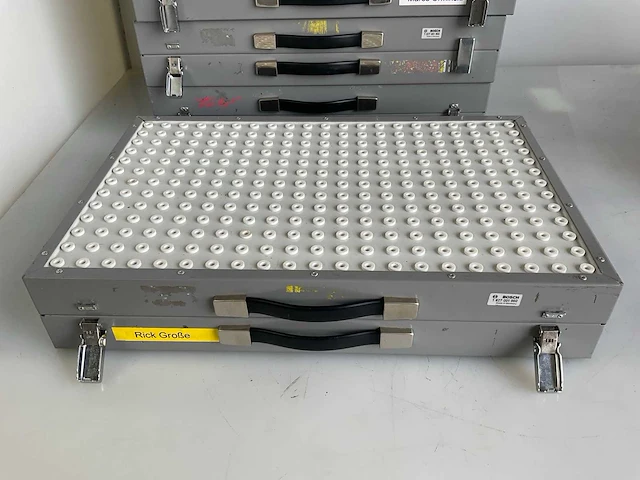 Gereedschapskoffer met bosch ventielen (5x) - afbeelding 4 van  6