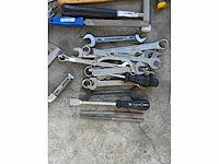 Gereedschapskoffer met gereedschap - afbeelding 7 van  7